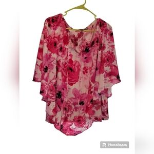 C.d. daniels ladies 1x fuschia pink white floral butterfly sleeve top scóop neck